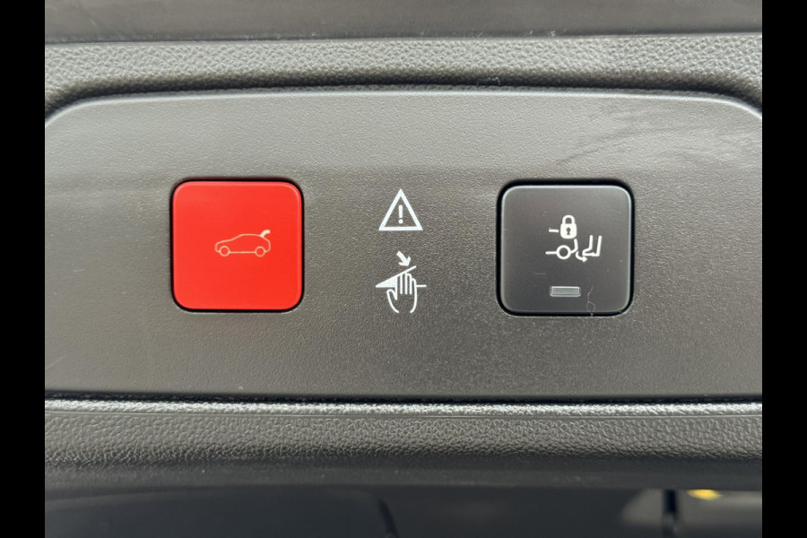 Opel Grandland X 1.2 Turbo Innovation Cruise control Climate control Keyless entry Apple Carplay / Android Auto PDK voor en achter