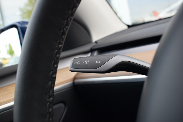 Tesla Model Y Long Range AWD 75 kWh | Achterbank verw. | Stuurverwarming | Dual Motor