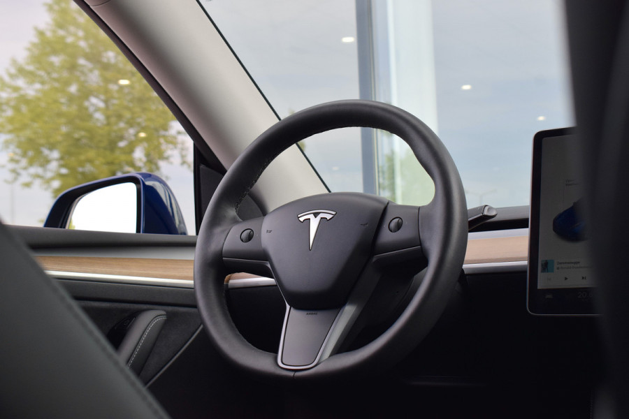 Tesla Model Y Long Range AWD 75 kWh | Achterbank verw. | Stuurverwarming | Dual Motor
