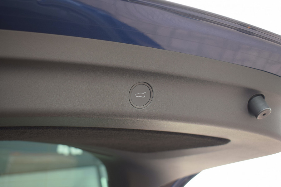 Tesla Model Y Long Range AWD 75 kWh | Achterbank verw. | Stuurverwarming | Dual Motor
