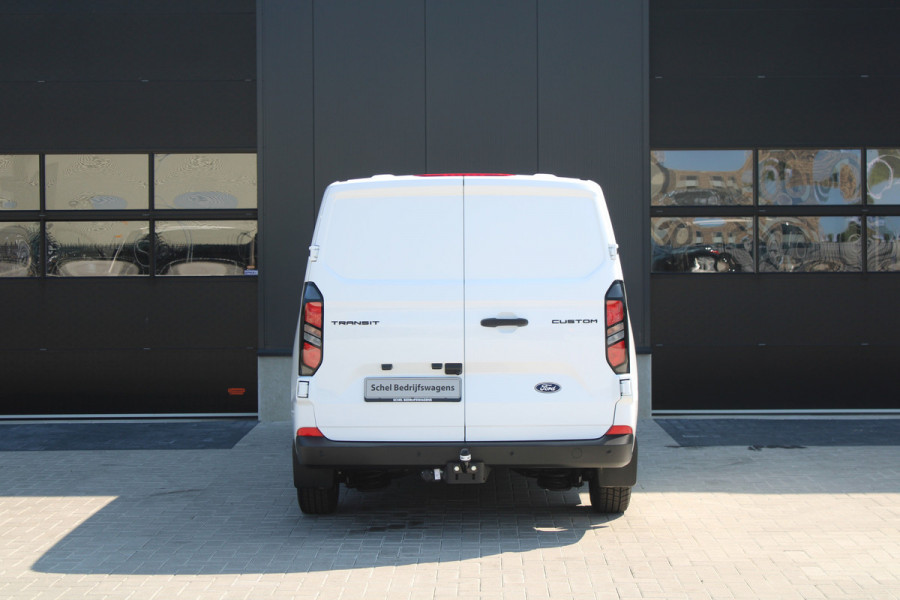 Ford Transit Custom 300 2.0 TDCI L2H1 Trend 136pk - Carplay - Android - LED koplampen - Verwarmd stuurwiel - Stoelverwarming - 70l tank - Rijklaar