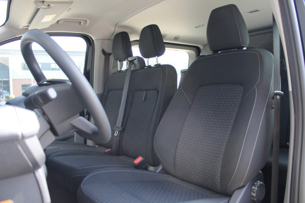 Ford Transit Custom 320 2.0 TDCI L2H1 Trend DC 136pk - Carplay - Android - Camera - Trekhaak - LED koplampen - Stoelverwarming - Draadloos laden - R