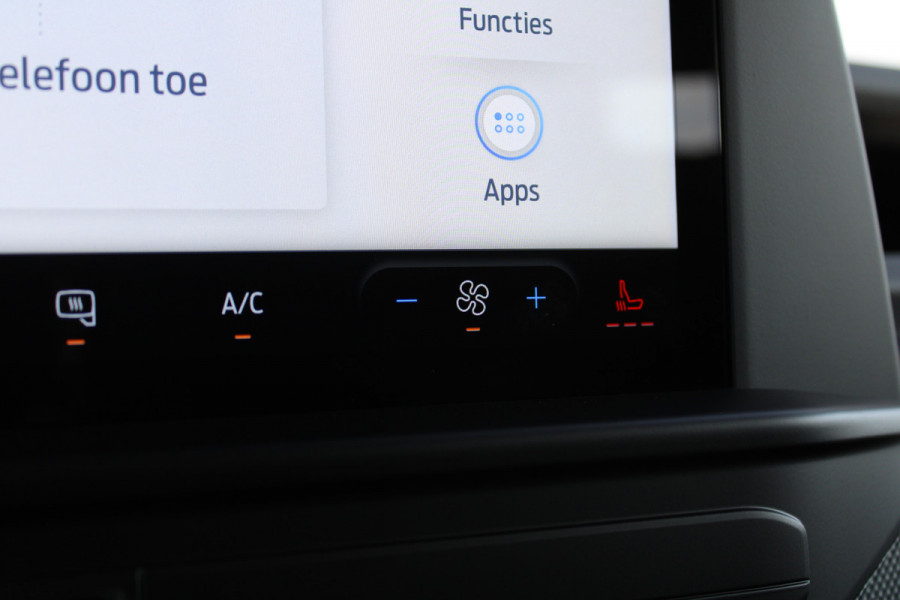 Ford Transit Custom 320 2.0 TDCI L2H1 Trend DC 136pk - Carplay - Android - Camera - Trekhaak - LED koplampen - Stoelverwarming - Draadloos laden - R