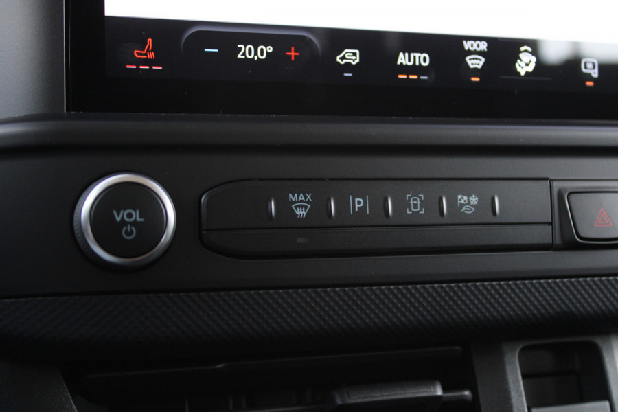 Ford Transit Custom 320 2.0 TDCI L2H1 Trend DC 136pk - Carplay - Android - Camera - Trekhaak - LED koplampen - Stoelverwarming - Draadloos laden - R