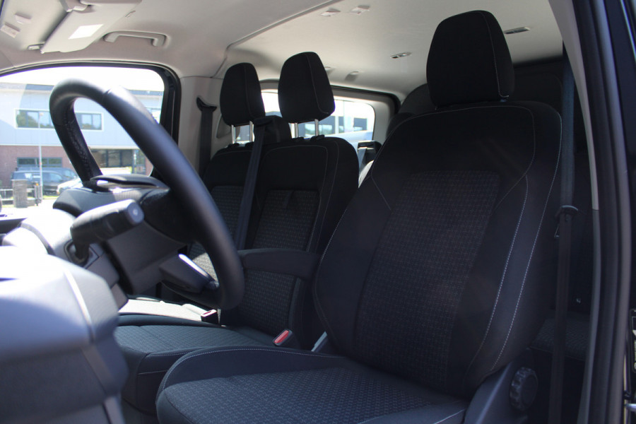 Ford Transit Custom 320 2.0 TDCI L2H1 Trend DC 136pk - Carplay - Android - Camera - Trekhaak - LED koplampen - Stoelverwarming - Draadloos laden - R