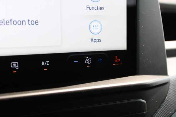 Ford Transit Custom 320 2.0 TDCI L2H1 Trend DC 136pk - Carplay - Android - Camera - Trekhaak - LED koplampen - Stoelverwarming - Draadloos laden - R