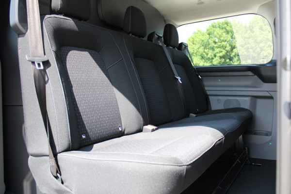 Ford Transit Custom 320 2.0 TDCI L2H1 Trend DC 136pk - Carplay - Android - Camera - Trekhaak - LED koplampen - Stoelverwarming - Draadloos laden - R