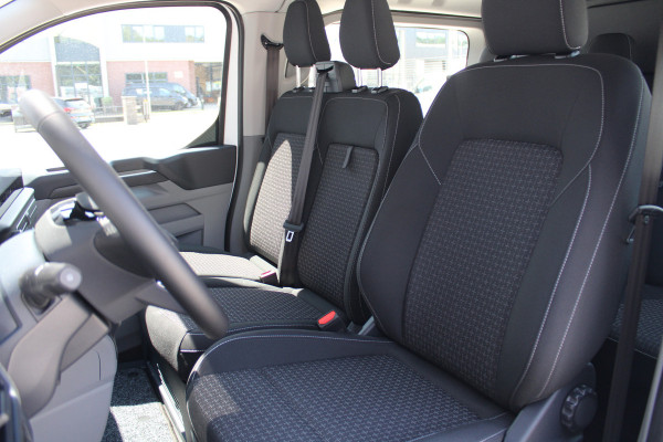 Ford Transit Custom 320 2.0 TDCI L2H1 Trend DC 136pk - Carplay - Android - Camera - Trekhaak - LED koplampen - Stoelverwarming - Draadloos laden - R