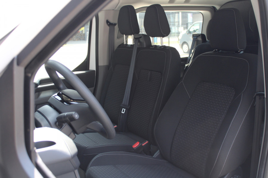 Ford Transit Custom 320 2.0 TDCI L2H1 Trend DC 136pk - Carplay - Android - Camera - Trekhaak - LED koplampen - Stoel + Stuurverwarming - Rijklaar