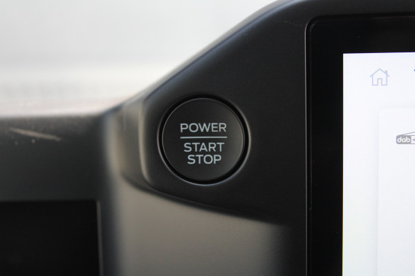 Ford Transit Custom 320 2.0 TDCI L2H1 Trend DC 136pk - Carplay - Android - Camera - Trekhaak - LED koplampen - Stoel + Stuurverwarming - Rijklaar