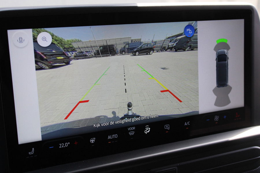 Ford Transit Custom 320 2.0 TDCI L2H1 Trend DC 136pk - Carplay - Android - Camera - Trekhaak - LED koplampen - Stoel + Stuurverwarming - Rijklaar