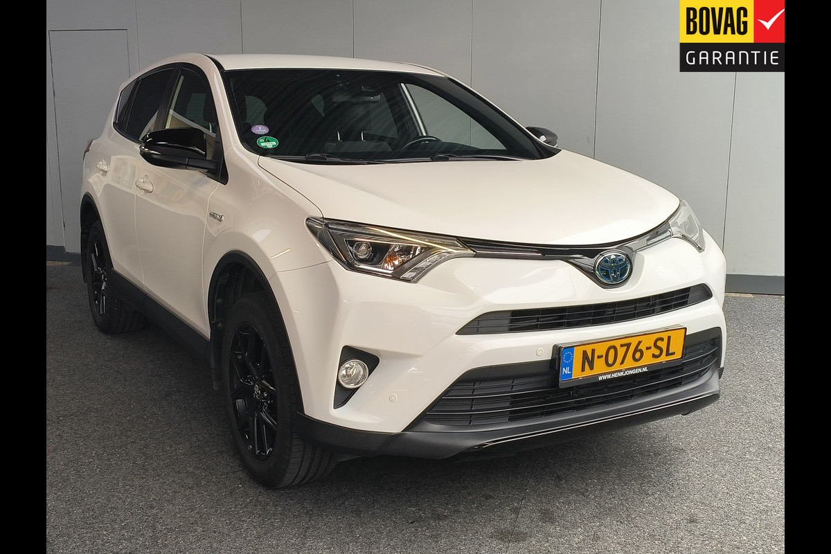 Toyota RAV4 2.5 Hybrid AWD Style 155PK 2019 Rijklaar + 12 maanden Bovag-garantie Henk Jongen Auto's in Helmond, al 50 jaar service zoals 't hoort! Toyota RAV4 2.5 Hybrid AWD Style 155PK 2019 Rijklaar + 12 maanden Bovag-garantie Henk Jongen Auto's in Helmond, al 50 jaar service zoals 't hoort!