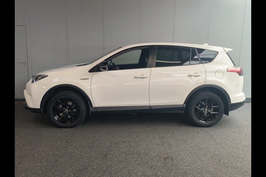 Toyota RAV4 2.5 Hybrid AWD Style 155PK 2019 Rijklaar + 12 maanden Bovag-garantie Henk Jongen Auto's in Helmond,  al 50 jaar service zoals 't hoort!