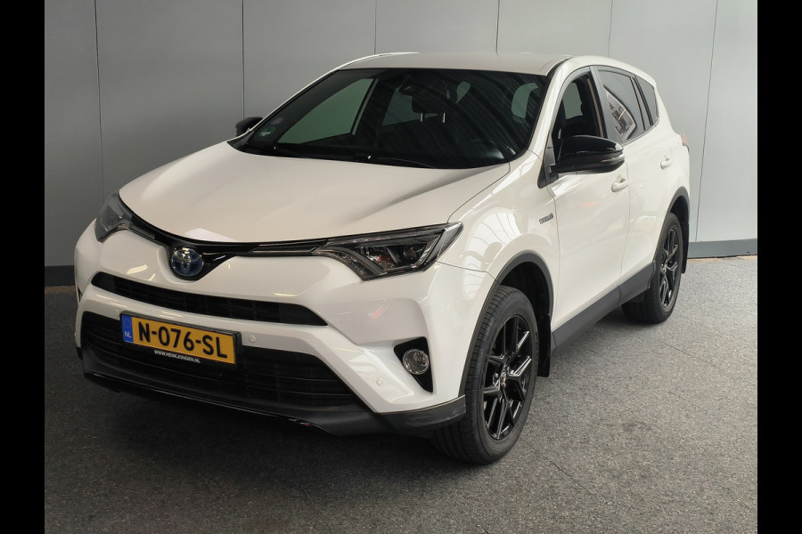 Toyota RAV4 2.5 Hybrid AWD Style 155PK 2019 Rijklaar + 12 maanden Bovag-garantie Henk Jongen Auto's in Helmond,  al 50 jaar service zoals 't hoort!