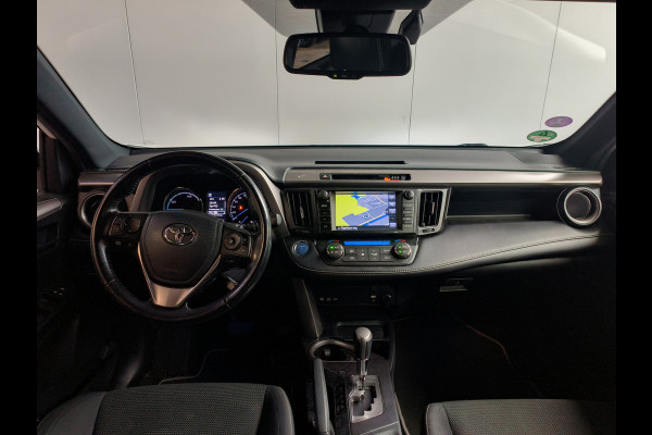 Toyota RAV4 2.5 Hybrid AWD Style 155PK 2019 Rijklaar + 12 maanden Bovag-garantie Henk Jongen Auto's in Helmond,  al 50 jaar service zoals 't hoort!