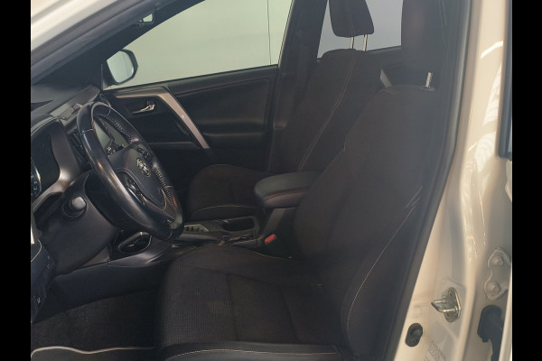 Toyota RAV4 2.5 Hybrid AWD Style 155PK 2019 Rijklaar + 12 maanden Bovag-garantie Henk Jongen Auto's in Helmond,  al 50 jaar service zoals 't hoort!
