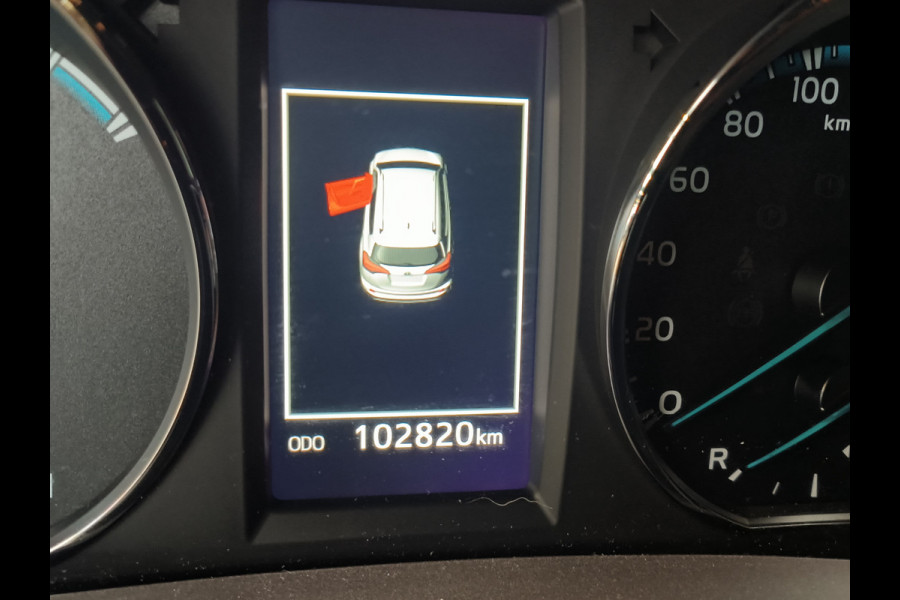 Toyota RAV4 2.5 Hybrid AWD Style 155PK 2019 Rijklaar + 12 maanden Bovag-garantie Henk Jongen Auto's in Helmond,  al 50 jaar service zoals 't hoort!