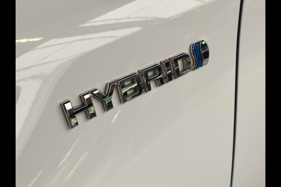 Toyota RAV4 2.5 Hybrid AWD Style 155PK 2019 Rijklaar + 12 maanden Bovag-garantie Henk Jongen Auto's in Helmond,  al 50 jaar service zoals 't hoort!
