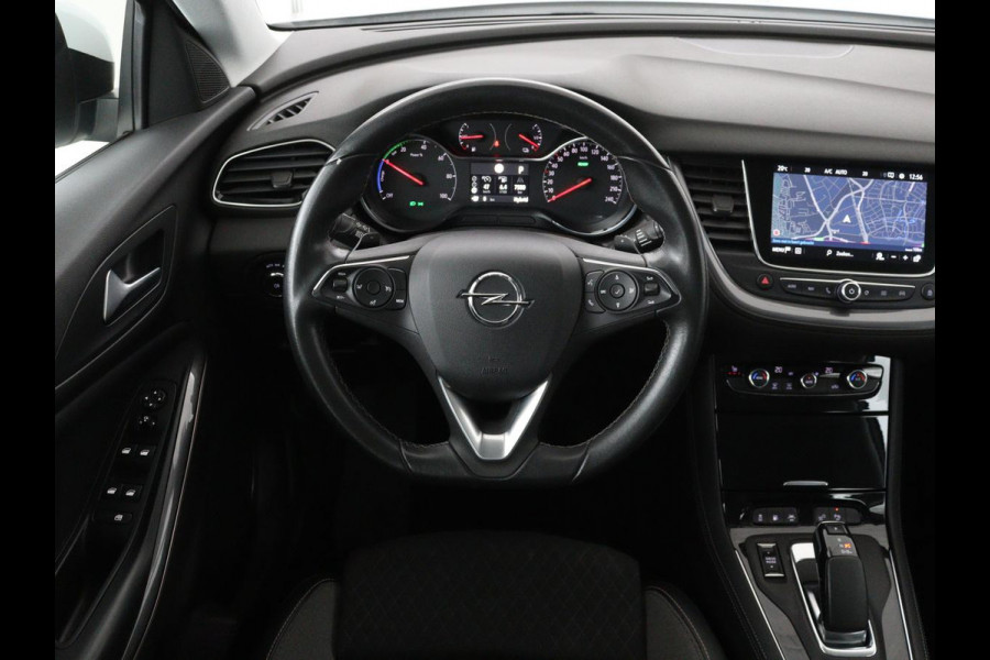 Opel Grandland X 1.6 Turbo Hybrid Elegance | Trekhaak | Stoelverwarming | Camera | Carplay | Climate control | Keyless | Navigatie | Full LED | PHEV