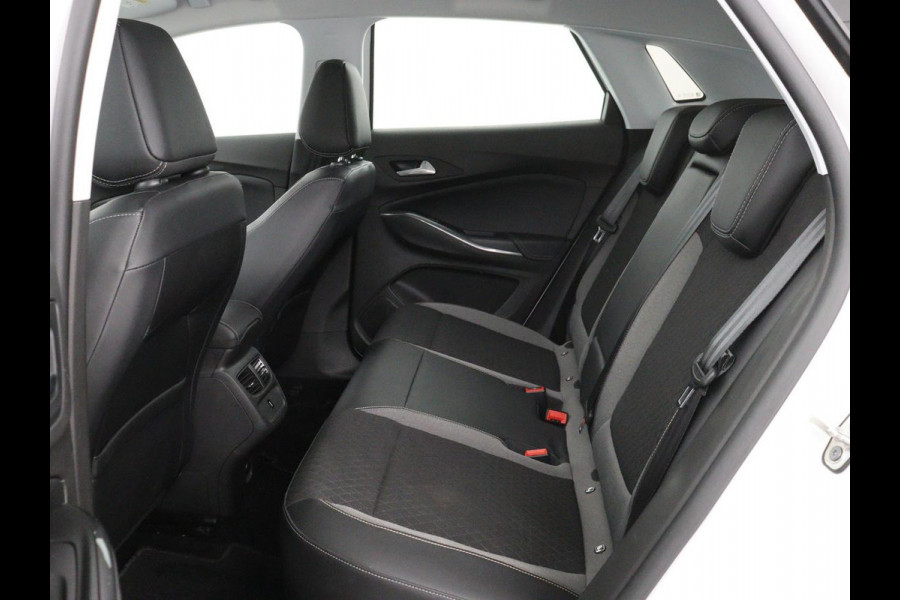 Opel Grandland X 1.6 Turbo Hybrid Elegance | Trekhaak | Stoelverwarming | Camera | Carplay | Climate control | Keyless | Navigatie | Full LED | PHEV