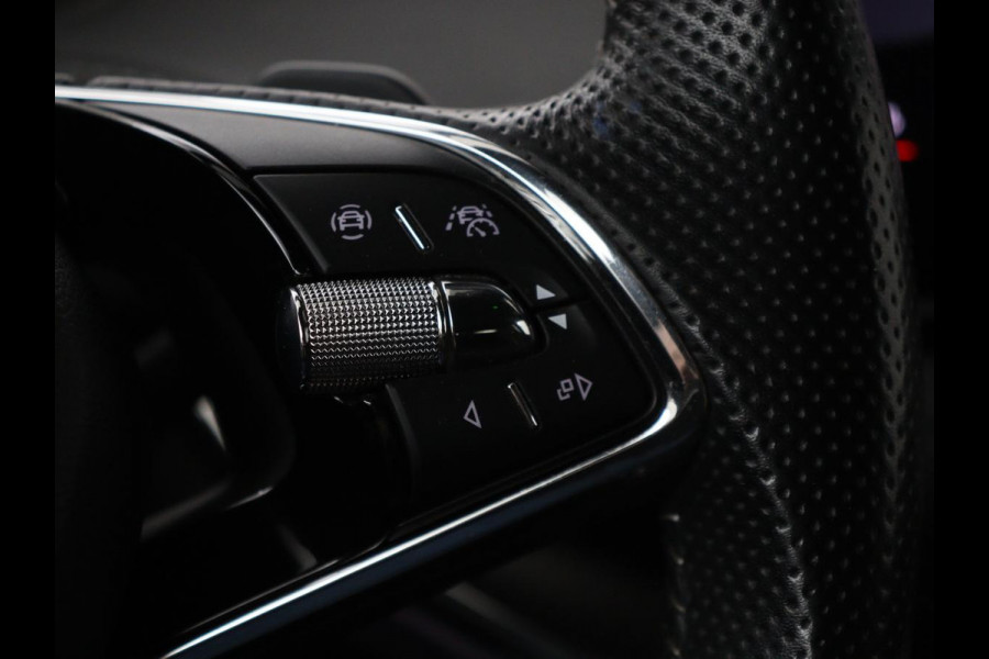 Škoda ENYAQ iV 80 Sportline | Stoelverwarming | Adaptive cruise | Trekhaak | Camera | Matrix LED | Carplay | Leder/Alcantara | Keyless | Stuurverwarming