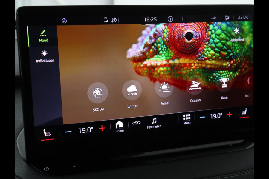 Škoda ENYAQ iV 80 Sportline | Stoelverwarming | Adaptive cruise | Trekhaak | Camera | Matrix LED | Carplay | Leder/Alcantara | Keyless | Stuurverwarming
