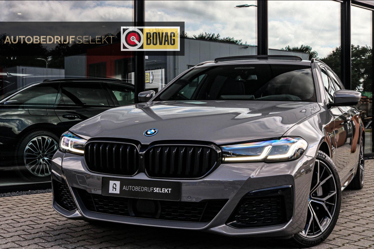 BMW 5 Serie Touring 530e M-SPORT - PANO - TREKHAAK - LASER - HARMAN - VOL!!! BMW 5 Serie Touring 530e M-SPORT - PANO - TREKHAAK - LASER - HARMAN - VOL!!!