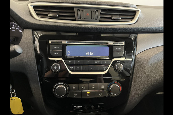 Nissan QASHQAI 1.2 Acenta Airco Cruise Control Parkeersensoren achter Lichtmetalen velgen