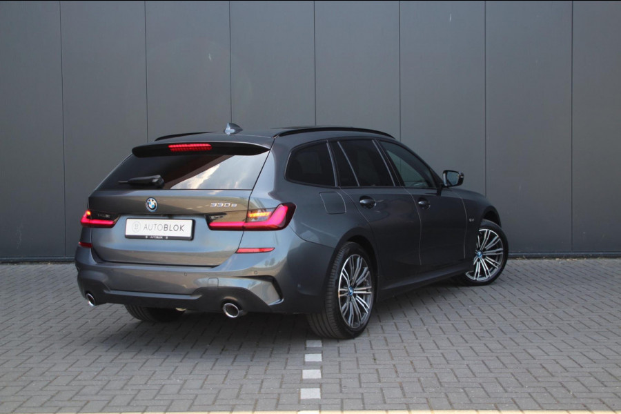 BMW 3 Serie Touring 330e M-Sport | Pano | Trekhaak | Laser | Leder |