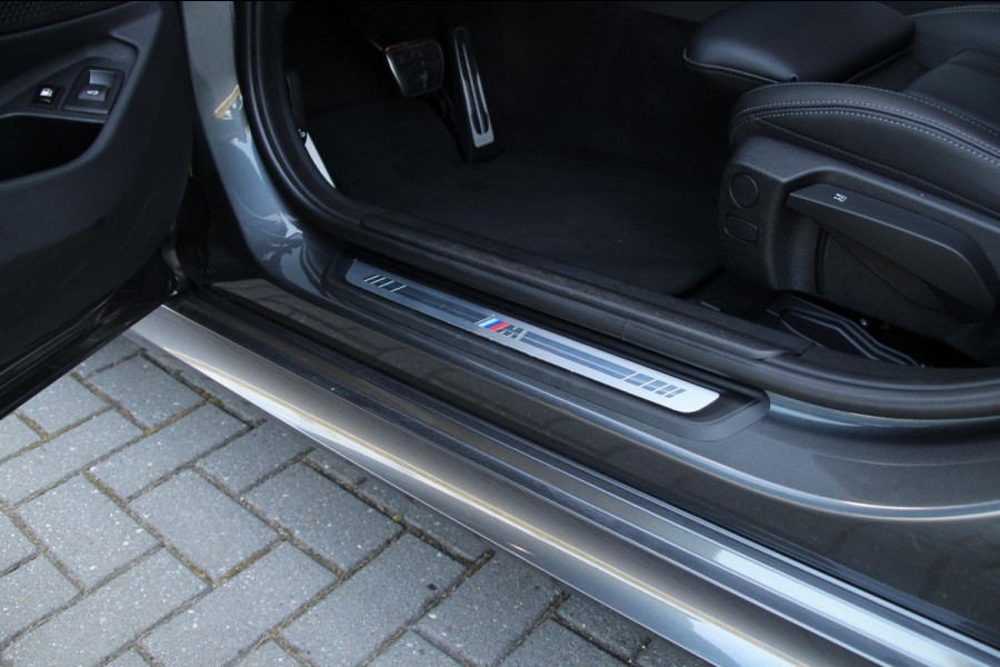 BMW 3 Serie Touring 330e M-Sport | Pano | Trekhaak | Laser | Leder |