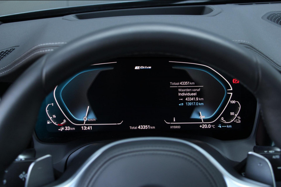 BMW 3 Serie Touring 330e M-Sport | Pano | Trekhaak | Laser | Leder |