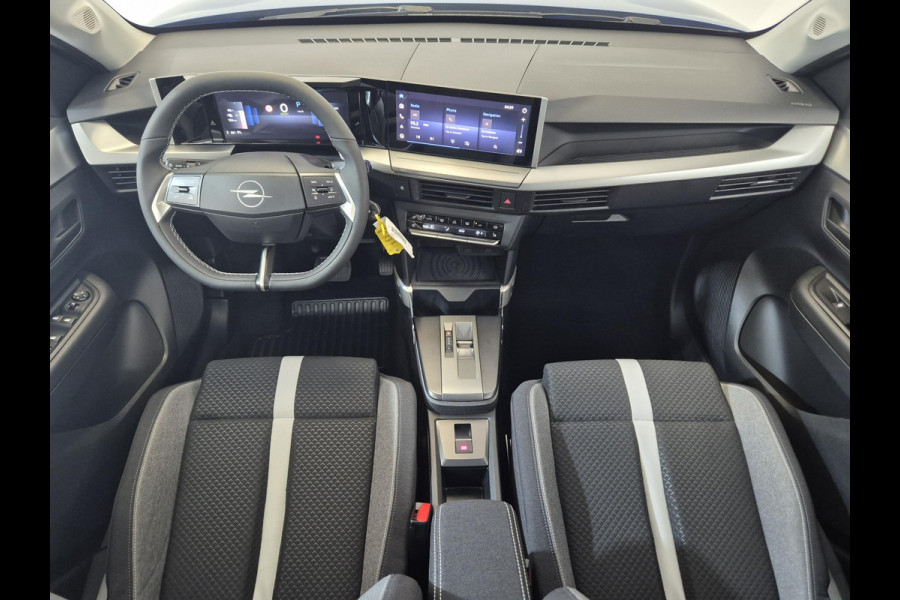 Opel Frontera Electric Edition 44 kWh | Navigatie | Achteruitrijcamera | Stoelverwarming | Comfortstoel | Stuurverwarming | Apple Carplay/Android Auto |