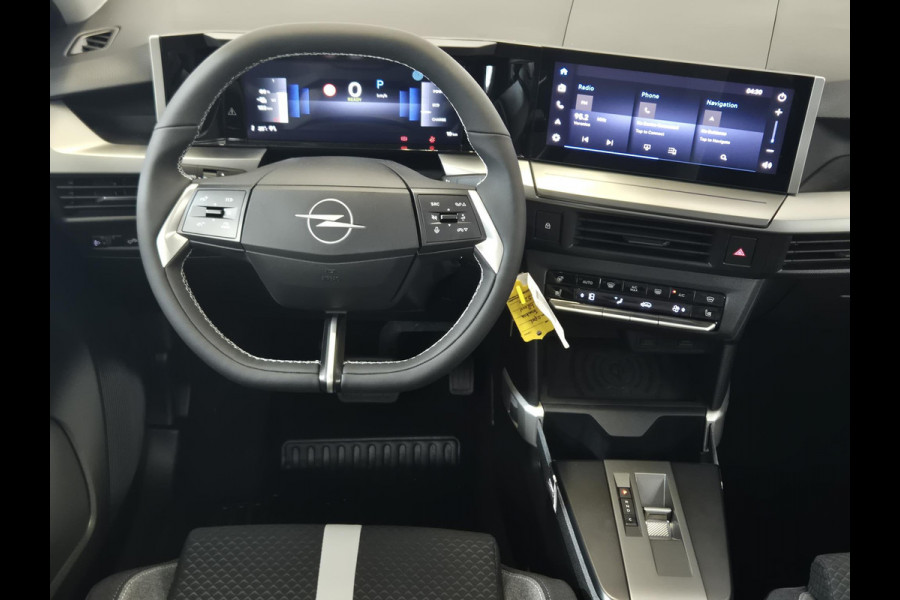 Opel Frontera Electric Edition 44 kWh | Navigatie | Achteruitrijcamera | Stoelverwarming | Comfortstoel | Stuurverwarming | Apple Carplay/Android Auto |