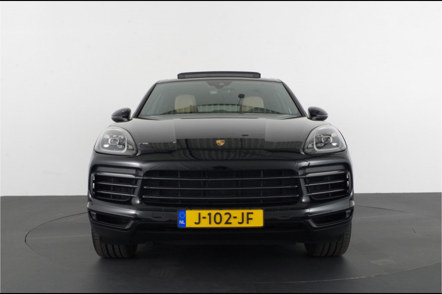 Porsche Cayenne 3.0 E-Hybrid 463pk > Pano.schuif/Sport-Chrono/Porsche Active Suspension/Trekhaak...