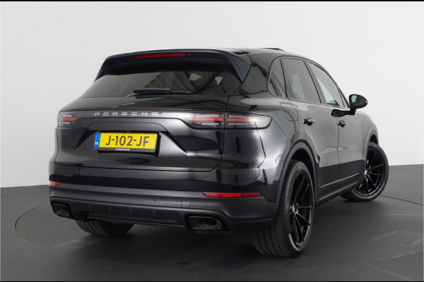 Porsche Cayenne 3.0 E-Hybrid 463pk > Pano.schuif/Sport-Chrono/Porsche Active Suspension/Trekhaak...