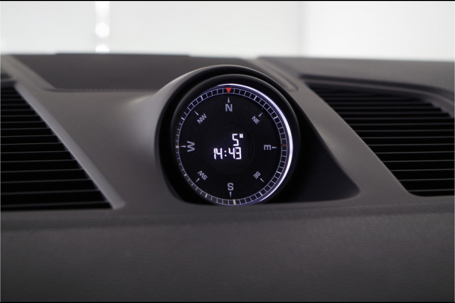 Porsche Cayenne 3.0 E-Hybrid 463pk > Pano.schuif/Sport-Chrono/Porsche Active Suspension/Trekhaak...