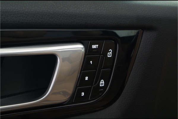 Porsche Cayenne 3.0 E-Hybrid 463pk > Pano.schuif/Sport-Chrono/Porsche Active Suspension/Trekhaak...