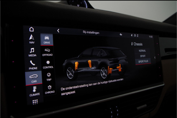 Porsche Cayenne 3.0 E-Hybrid 463pk > Pano.schuif/Sport-Chrono/Porsche Active Suspension/Trekhaak...