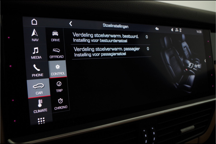 Porsche Cayenne 3.0 E-Hybrid 463pk > Pano.schuif/Sport-Chrono/Porsche Active Suspension/Trekhaak...