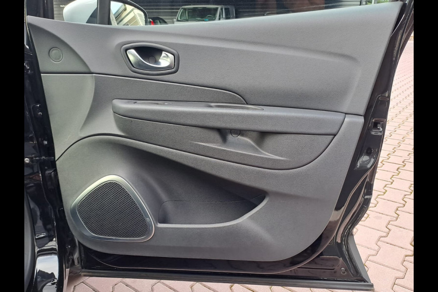 Renault Captur 0.9 TCe Intens | Xenon | Trekhaak | Stoelverwarming | R-link | Navi | PDC