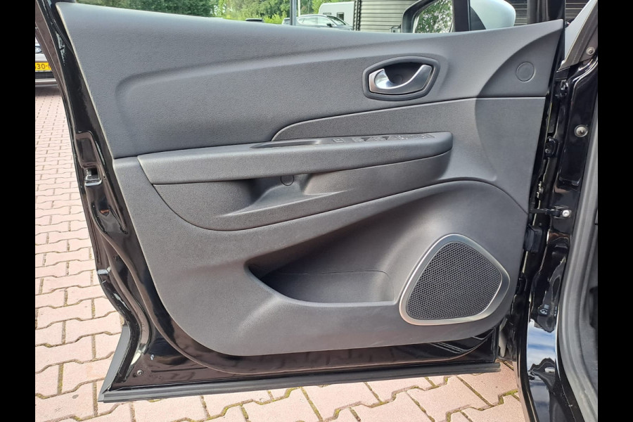 Renault Captur 0.9 TCe Intens | Xenon | Trekhaak | Stoelverwarming | R-link | Navi | PDC