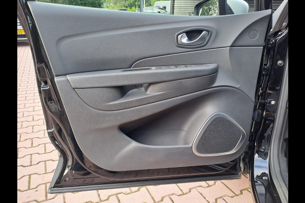 Renault Captur 0.9 TCe Intens | Xenon | Trekhaak | Stoelverwarming | R-link | Navi | PDC
