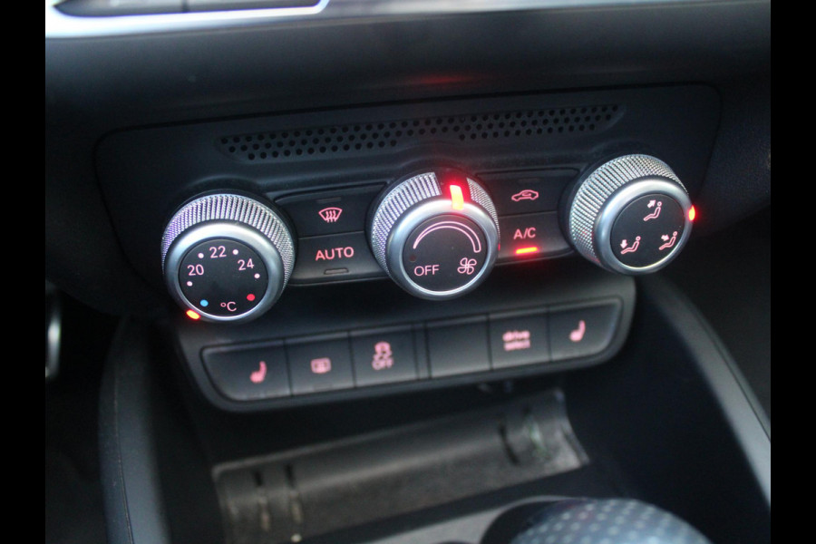 Audi A1 Sportback 1.4 TFSI Sport S line Edition | ELEKTRISCH SCHUIFDAK | NAVIGATIE | TREKHAAK |