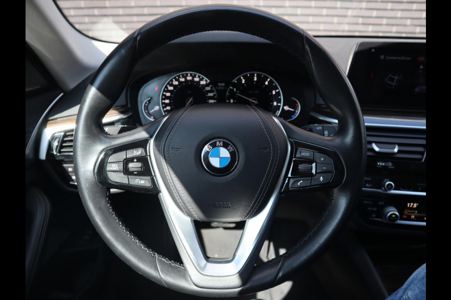 BMW 5 Serie Touring 540i xDrive High Executive | Harman/Kardon | Lederen Sportstoelen |
