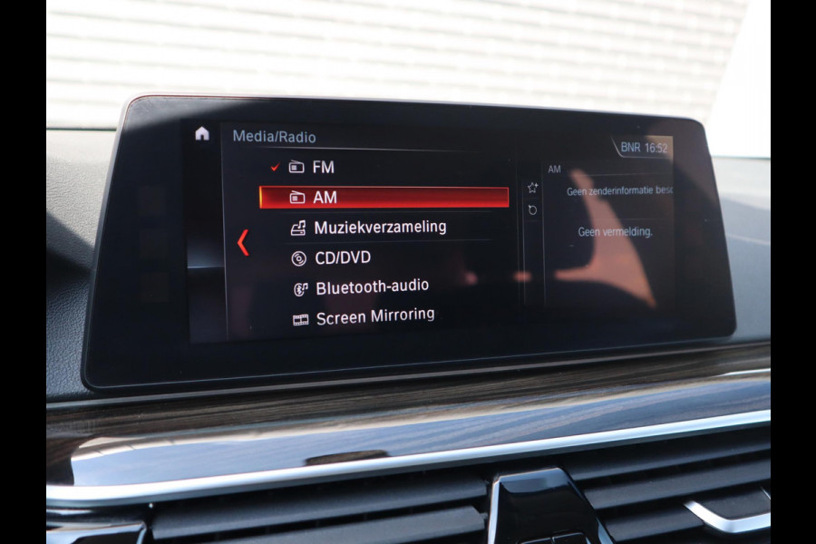 BMW 5 Serie Touring 540i xDrive High Executive | Harman/Kardon | Lederen Sportstoelen |