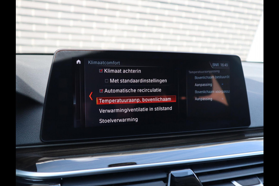 BMW 5 Serie Touring 540i xDrive High Executive | Harman/Kardon | Lederen Sportstoelen |