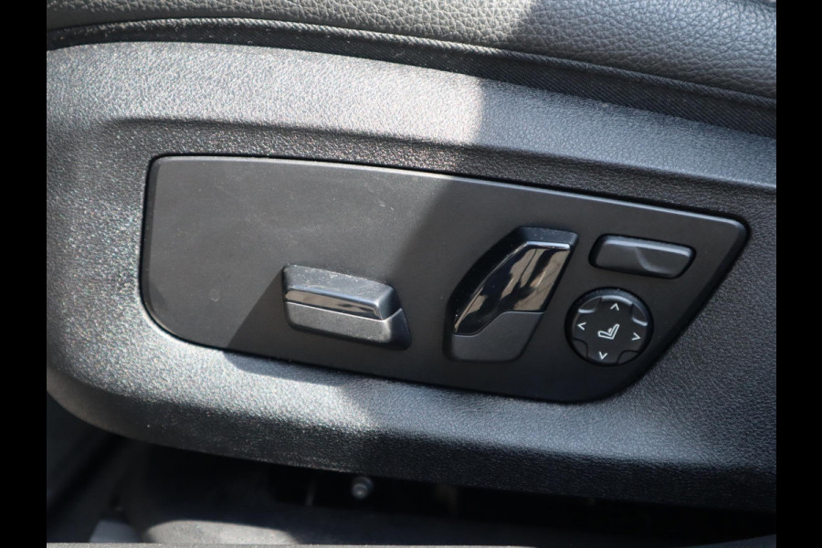 BMW 5 Serie Touring 540i xDrive High Executive | Harman/Kardon | Lederen Sportstoelen |