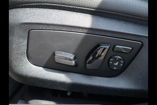 BMW 5 Serie Touring 540i xDrive High Executive | Harman/Kardon | Lederen Sportstoelen |