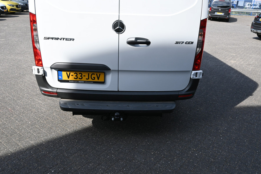 Mercedes-Benz Sprinter 317 CDI L2H2 RWD 3500kg Trekhaak, MBUX met camera, Apple Carplay/Android Auto