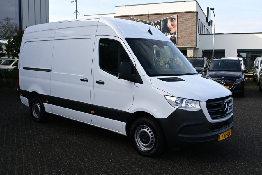 Mercedes-Benz Sprinter 317 CDI L2H2 RWD 3500kg Trekhaak, MBUX met camera, Apple Carplay/Android Auto